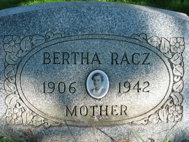 Bertha Racz